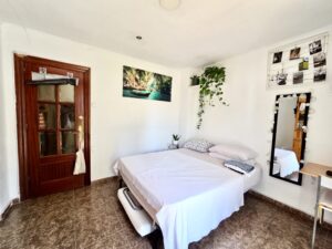 habitacion principal del piso en venta en avenida del puerto