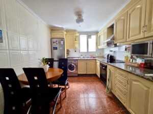 cocina del piso en venta en avenida del puerto