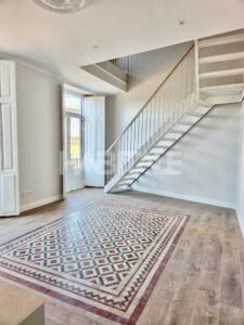 salon de la obra nueva en venta en valencia