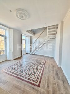 salon de la obra nueva en venta en valencia