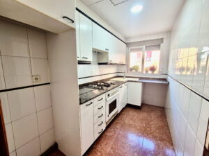 cocina del piso a reformar en venta en Camins al Grau Valencia